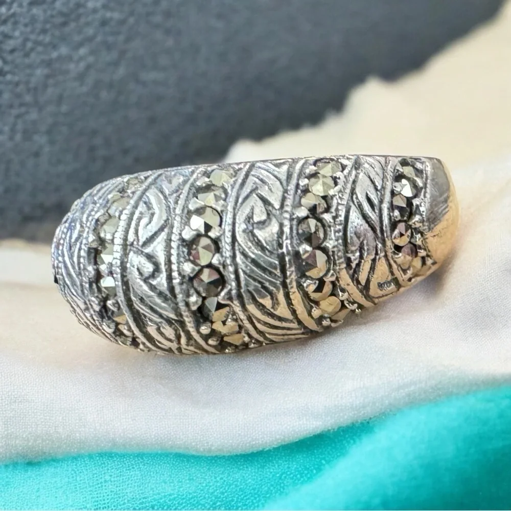 Sterling Silver Marcasite Dome Ring (7.5)